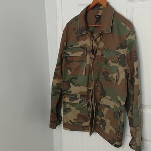 Forever 21 Men's Green and Brown Camouflage Jacket
